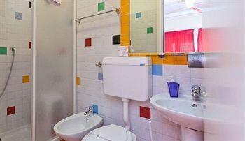 Hotel Rainbow Палермо Екстериор снимка