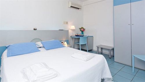 Hotel Rainbow Палермо Екстериор снимка
