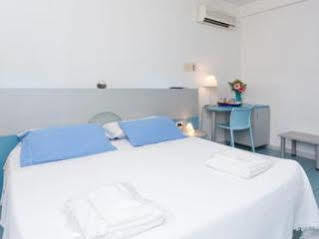 Hotel Rainbow Палермо Екстериор снимка